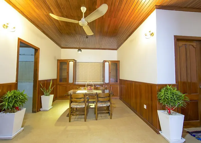 Hostel Alis' House *